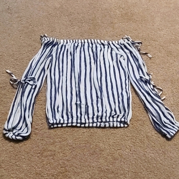 AEROPOSTALE Blue and White Off the Shoulder Striped Shirt, size X-small - Picture 1 of 6